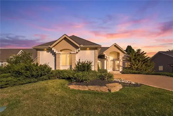 15609 Pawnee Lane, Overland Park, KS 66224