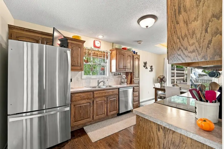 2405 Woodhaven Lane Sw, Lees Summit, MO 64082 - #3