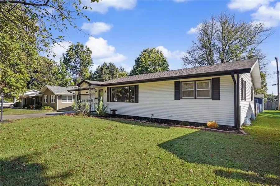 1421 S Maple Street, Ottawa, KS 66067 - #2