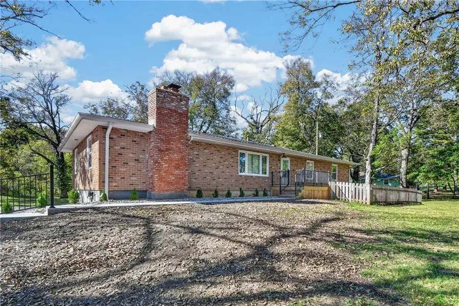 787 E State Route J Highway, Peculiar, MO 64078 - #2