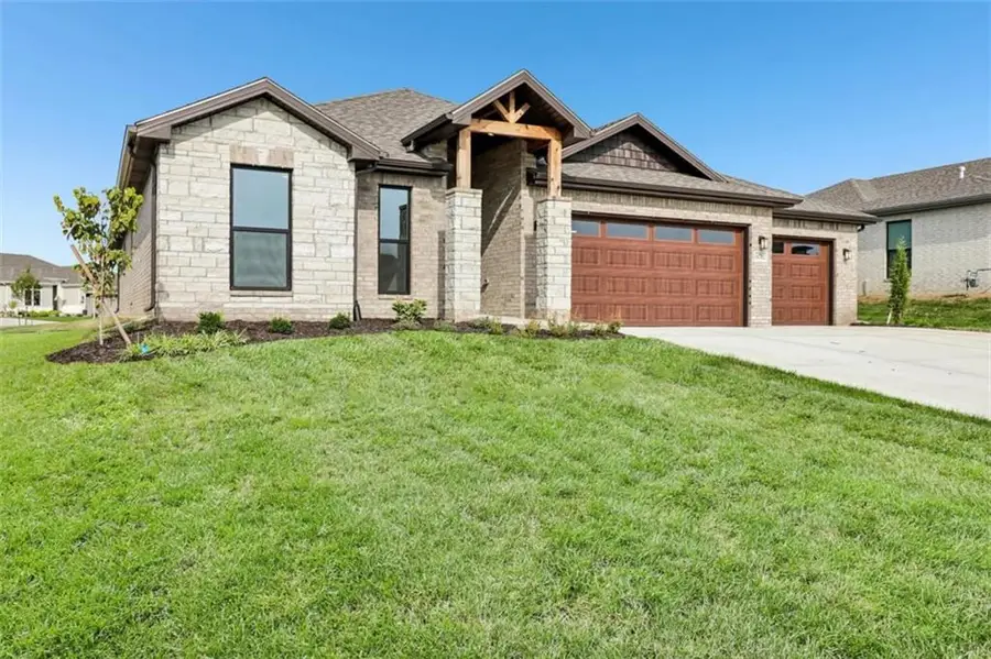 18435 W 195th Terrace, Spring Hill, KS 66083 - #2