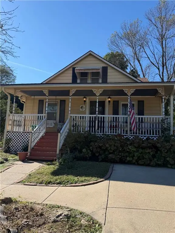 806 S Woodbury Street, Independence, MO 64050 - #1