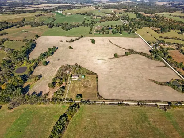 385 700th Road, Warrensburg, MO 64093