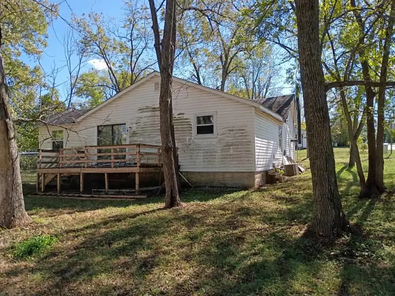 1002 W Ellis Street, Salem, MO 65560 - #2