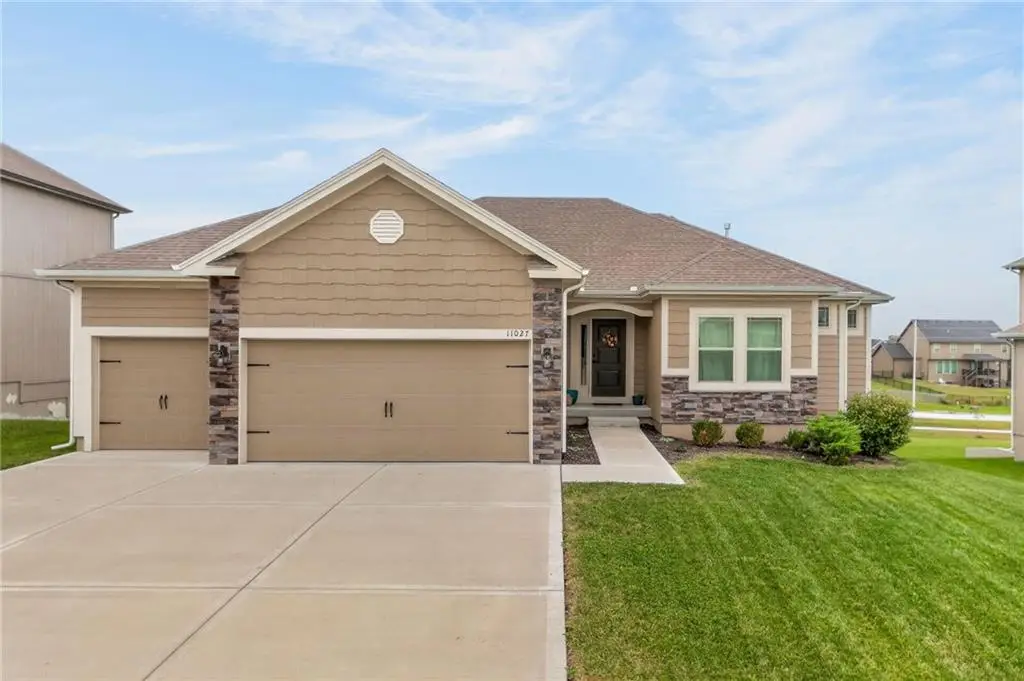 11027 N Crystal Avenue, Kansas City, MO 64156 - #1
