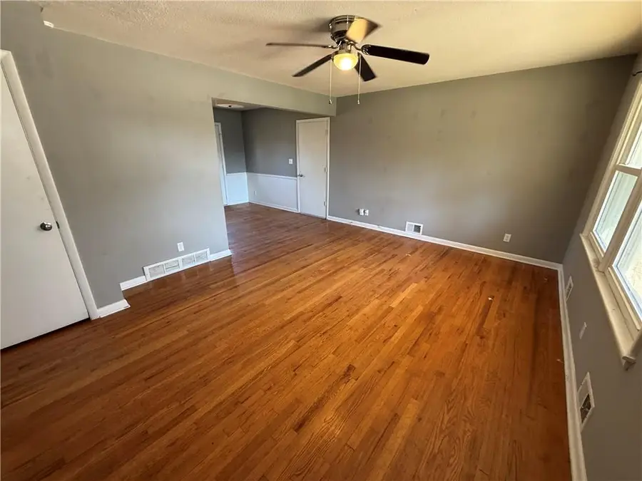 3104 NE 66th Terrace, Gladstone, MO 64119 - #3