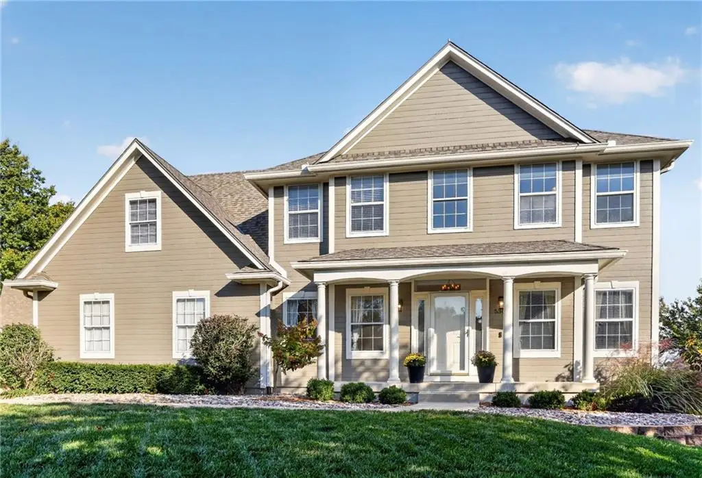 5304 NE Holiday Drive, Lees Summit, MO 64064 - #1