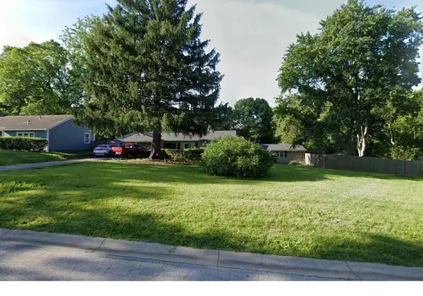 5401 W 77th Street, Prairie Village, KS 66208