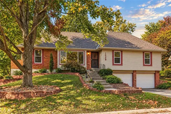 1528 NE 99th Street, Kansas City, MO 64155