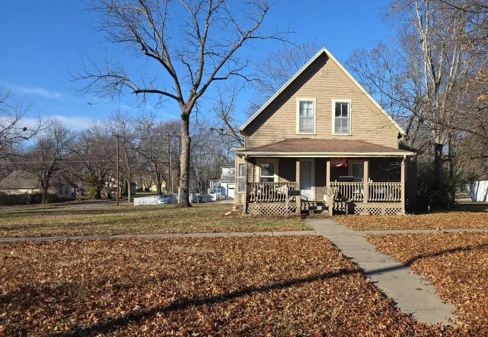 632 S Cherry Street, Ottawa, KS 66067 - #1