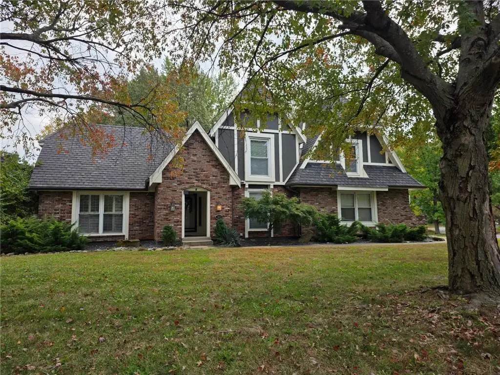 3617 NW Blue Jacket Drive, Lees Summit, MO 64064 - #1