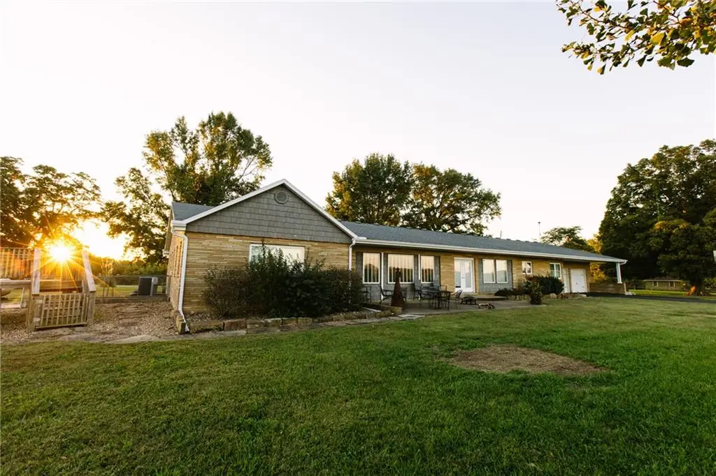 13190 NW 52 Highway, Appleton City, MO 64724 - #1