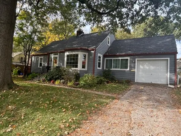 5122 Maple Street, Mission, KS 66202
