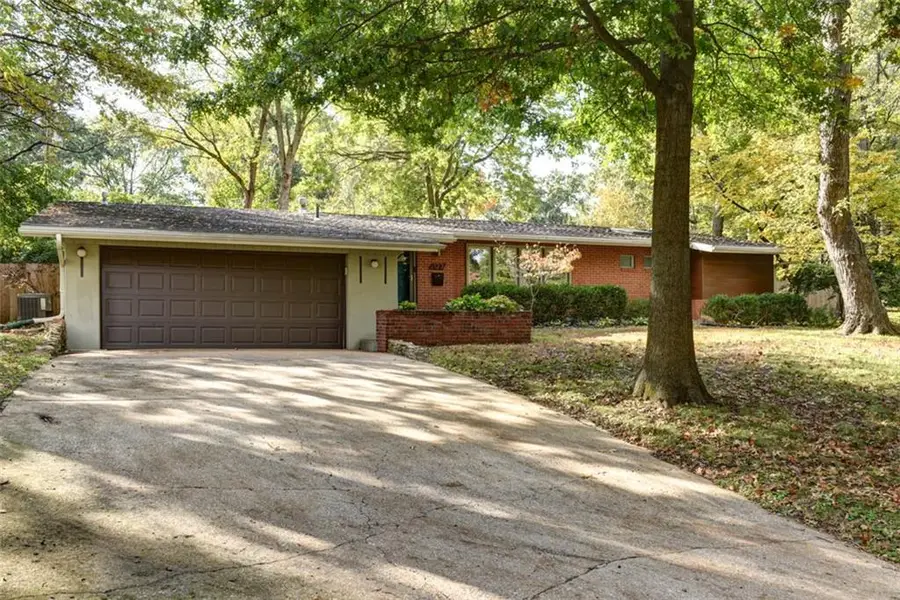 123 W 96th Street, Kansas City, MO 64114 - #2