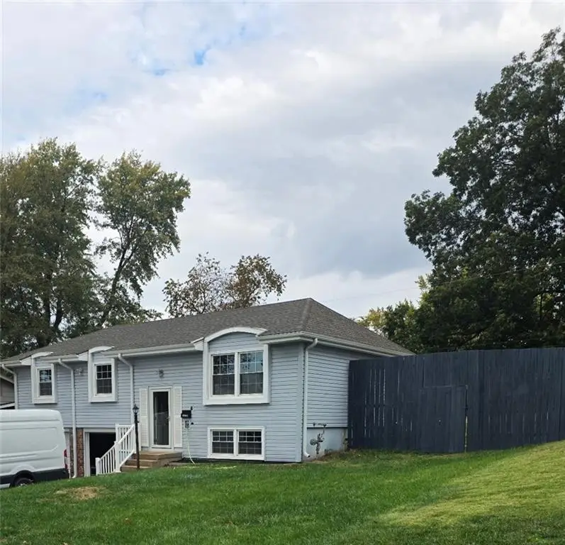 16100 E 30th Terrace S, Independence, MO 64152 - #1