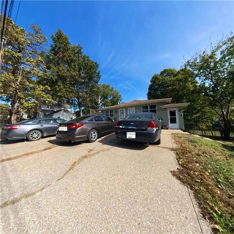 905 Madison Street, Leavenworth, KS 66048 - #2