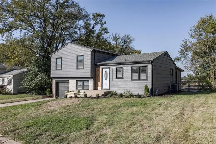 9410 White Avenue, Kansas City, MO 64138 - #2