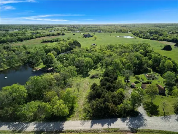 12975 S Frontier Road, Olathe, KS 66061