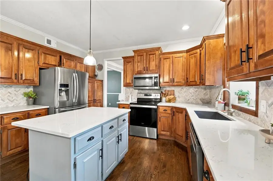 2435 SW 11th Terrace, Lees Summit, MO 64081 - #2