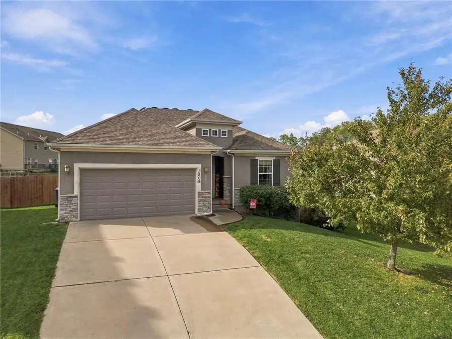 3809 NW Old Stagecoach Road, Kansas City, MO 64154 - #2