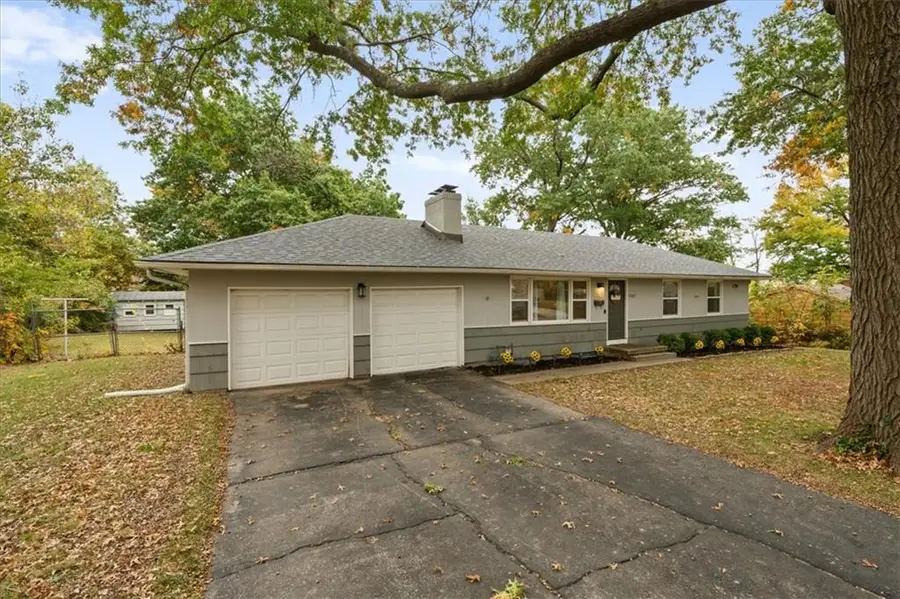 7207 Overton Avenue, Raytown, MO 64133 - #2