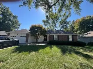 807 NE Columbus Street, Lees Summit, MO 64063 - #1