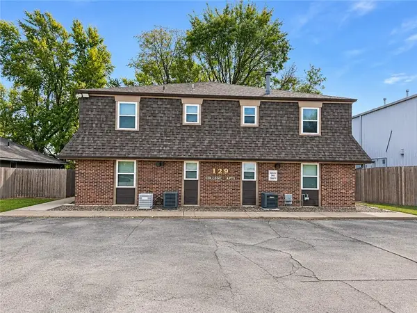 129 E College Street, Independence, MO 64050
