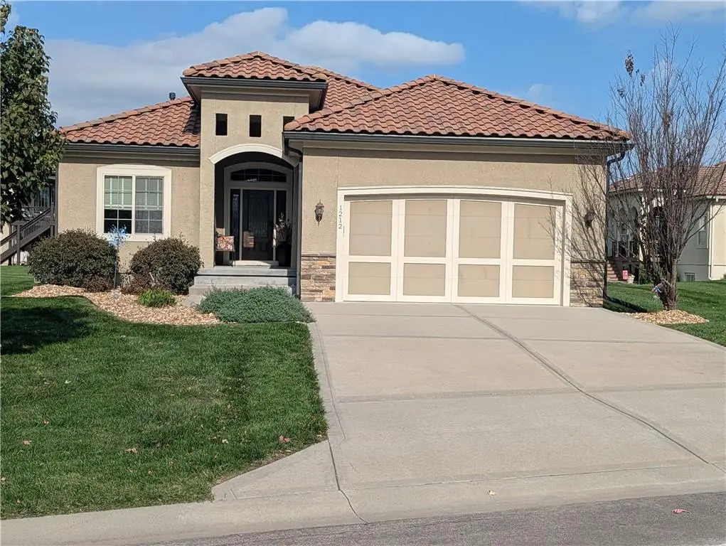 1212 SW 40th Street, Lees Summit, MO 64082 - #1