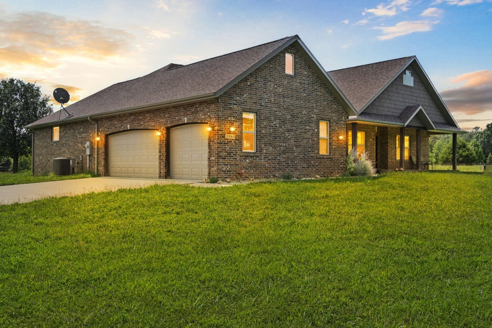 3065 South Somer Lane, Republic, MO 65738 BHGRE
