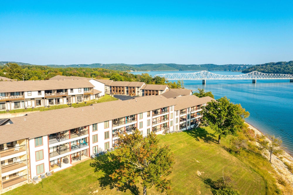 11863 State Highway 13 230, Kimberling City, MO 65686 BHGRE