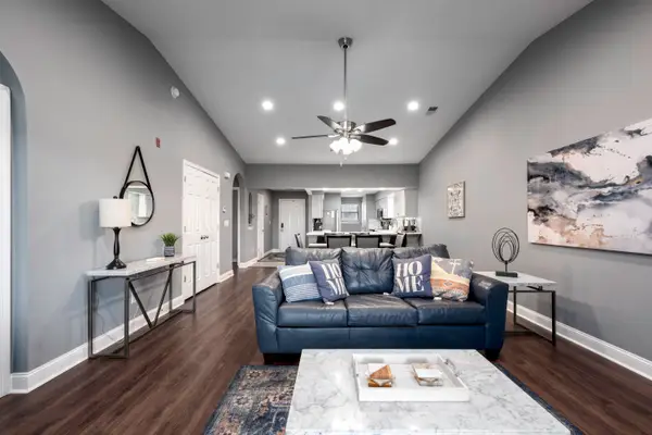 350 S Wildwood Dr #19, Branson, MO 65616