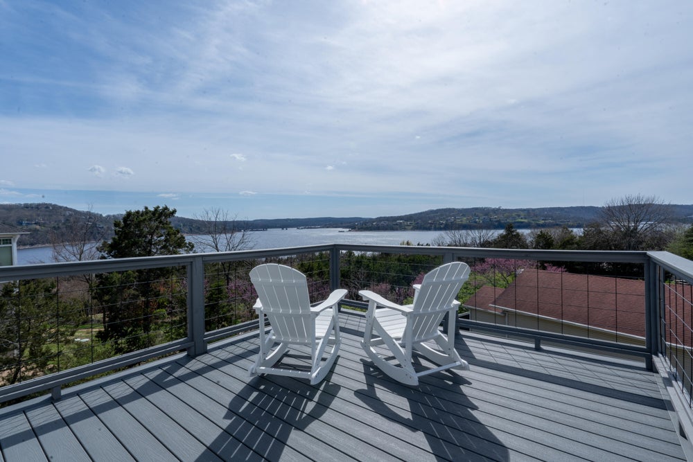 817 Hillcrest Drive, Ridgedale, MO 65739 BHGRE