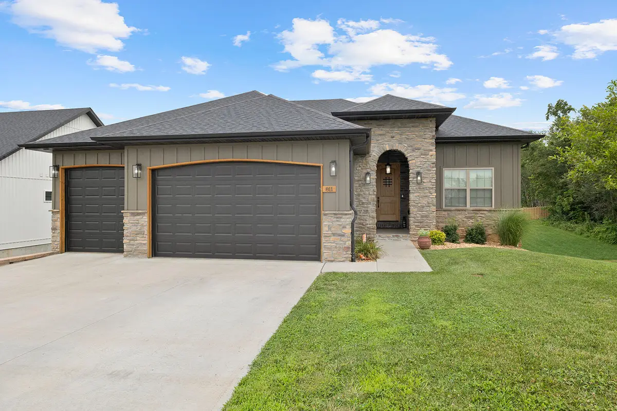 811 E Rainey Street, Ozark, MO 65721 - #1