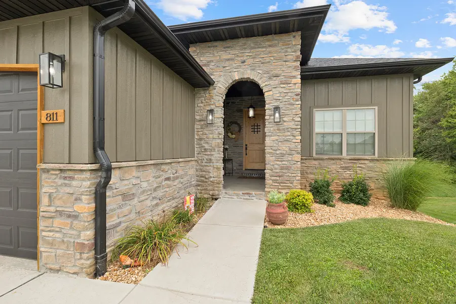 811 E Rainey Street, Ozark, MO 65721 - #3