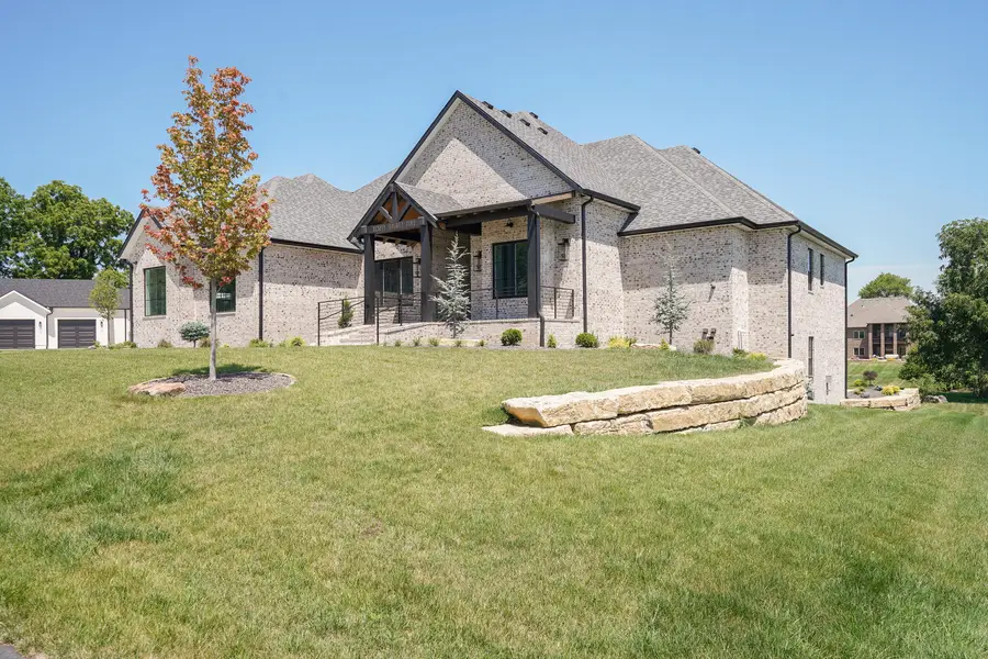 4035 E Brookdale Terrace, Springfield, MO 65802 - Image #2
