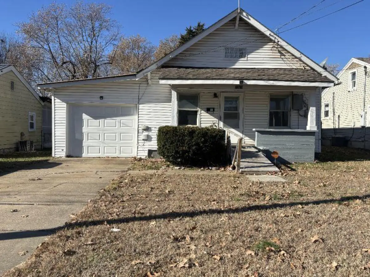 1327 N Marion Avenue, Springfield, MO 65802 - #1