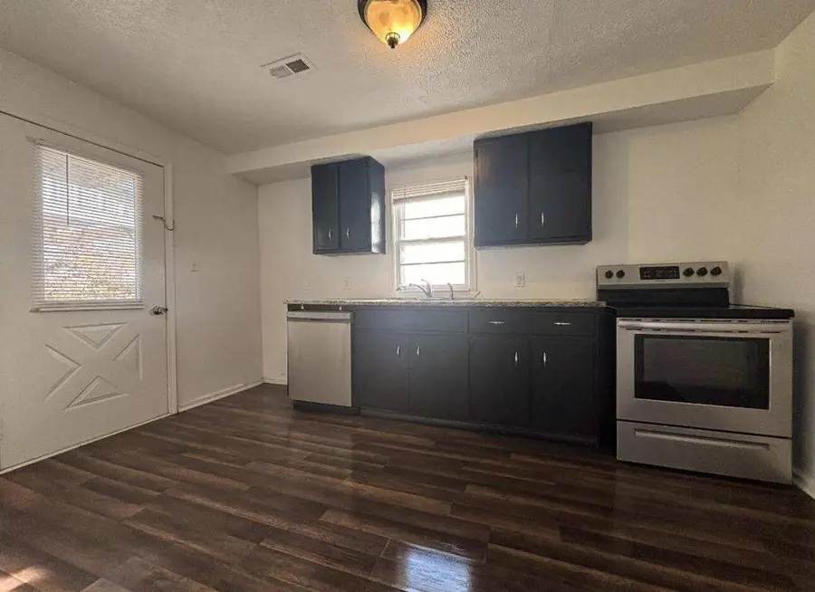 1327 N Marion Avenue, Springfield, MO 65802 - #2