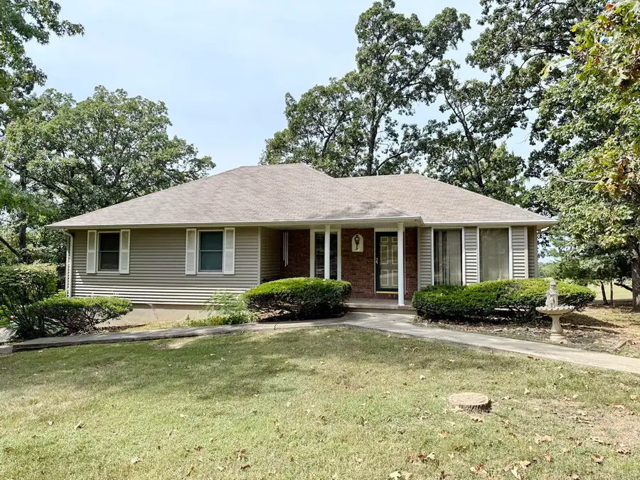 1006 White Oak Drive, El Dorado Springs, MO 64744 - Image #2