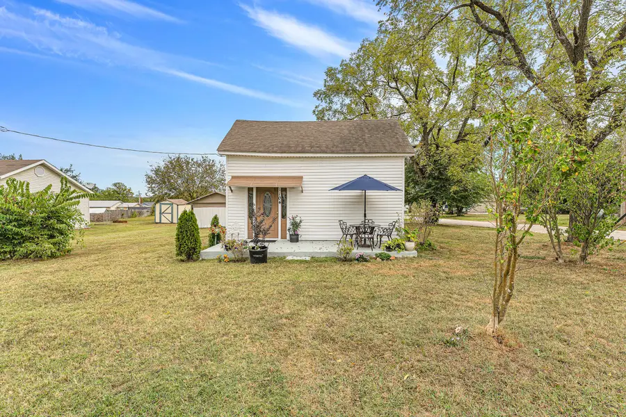 1104 N Oak, Buffalo, MO 65622 - Image #2