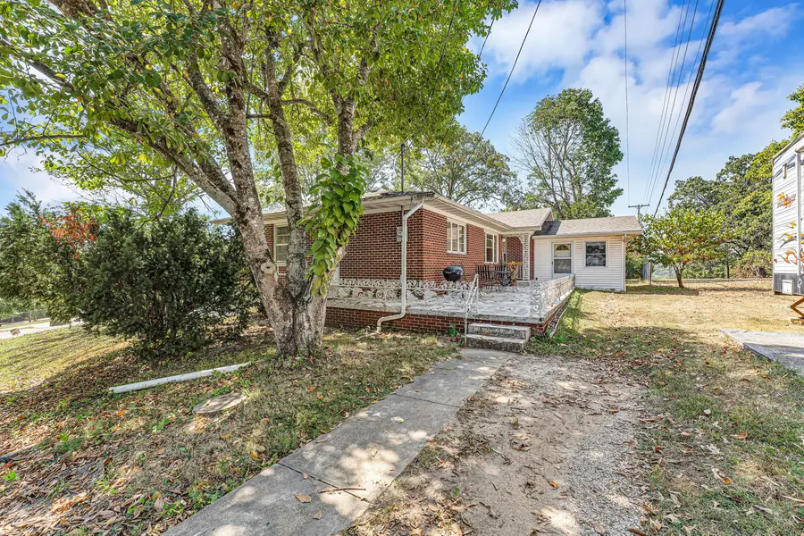 176 Arnold Place, Forsyth, MO 65653 - Image #2