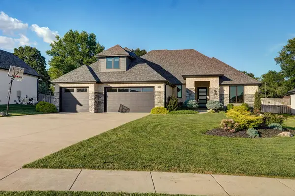 4748 E Forest Trails Drive, Springfield, MO 65809