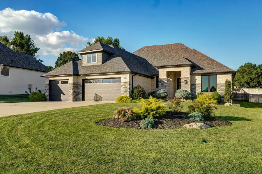 4748 E Forest Trails Drive, Springfield, MO 65809 - #2