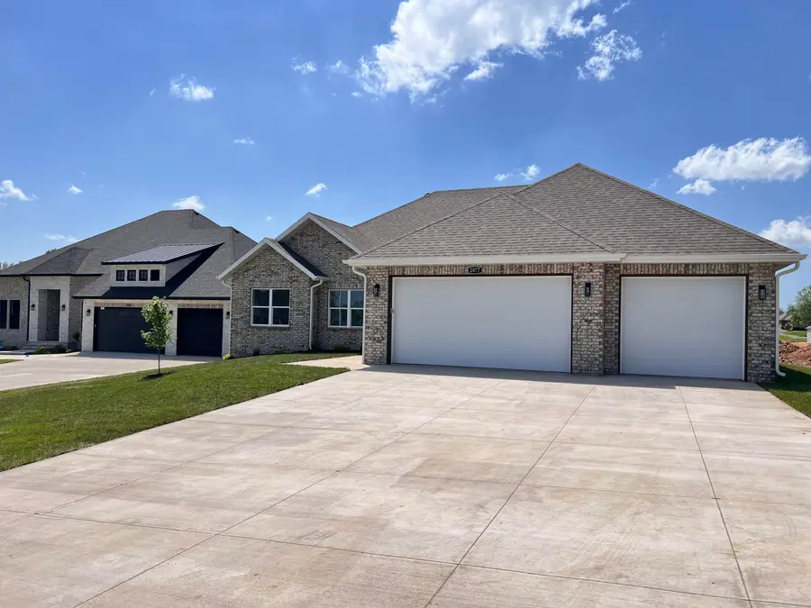 2077 N Sun Valley Drive, Springfield, MO 65802 - Image #3