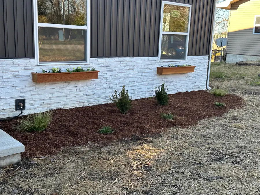 565 N White Oak St Street, Marshfield, MO 65706 - Image #2