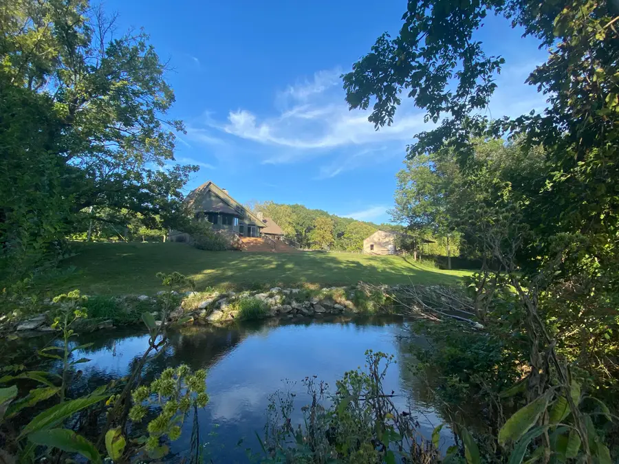 561 E Spring Street, Neosho, MO 64850 - Image #2