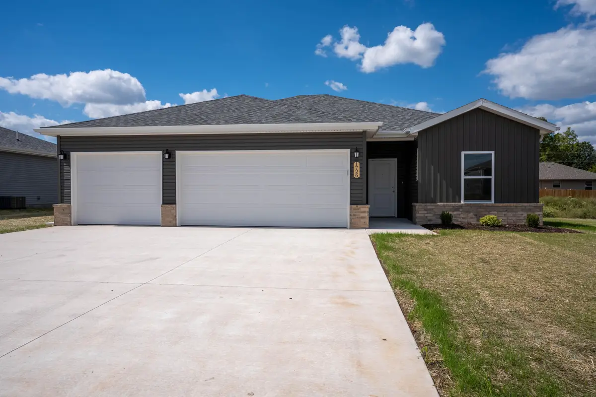 1726 Cash Drive, Mount Vernon, MO 65712 - Image #1