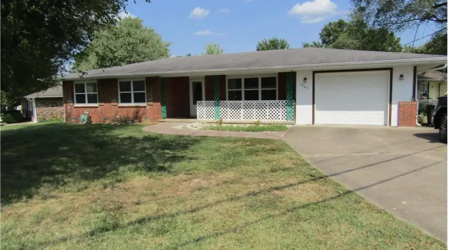1303 E Division Street, Bolivar, MO 65613 - Image #3