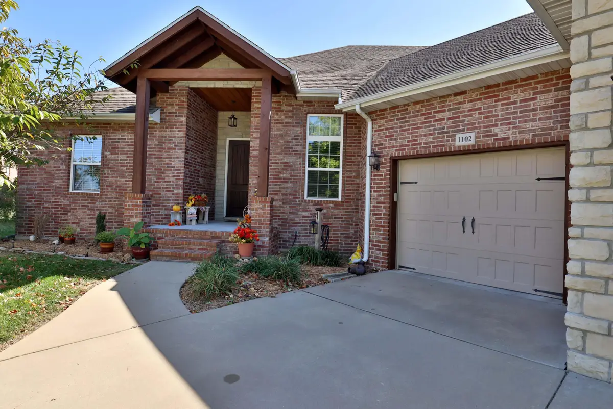 1102 N Arlington Street, Nixa, MO 65714 - Image #1