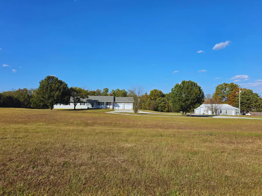 4215 E 320 Road, El Dorado Springs, MO 64744 - Image #2