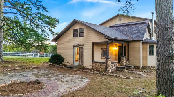 9769 County Road 8530, West Plains, MO 65775